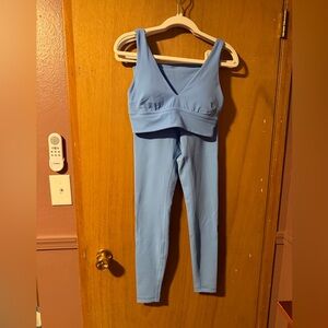 Lululemon blue set